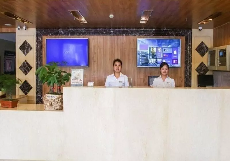 Hotelli Greentree Inn Jiangsu Zhenjiang Dingmao Industrial Park Wode Square Express