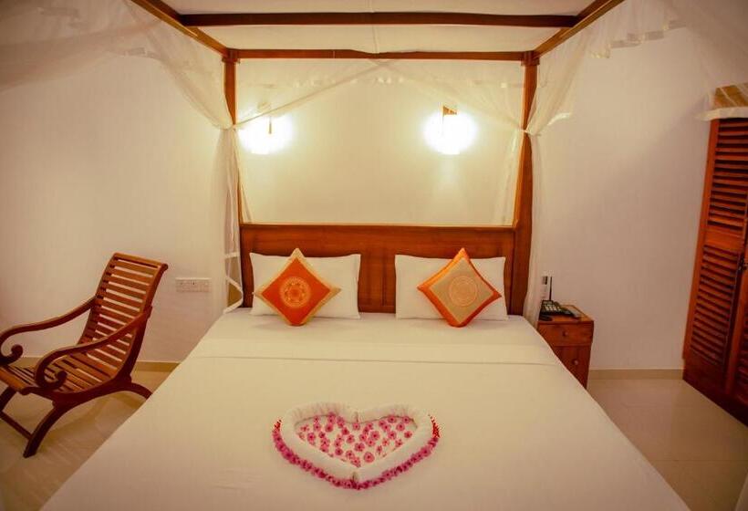 Отель Prince Villa