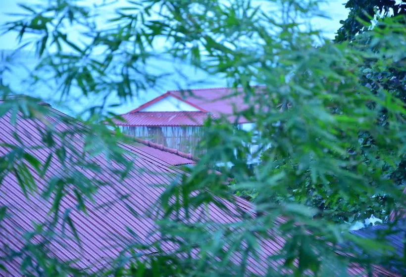 هتل Tranquility Bungalows Bar & Restaurant