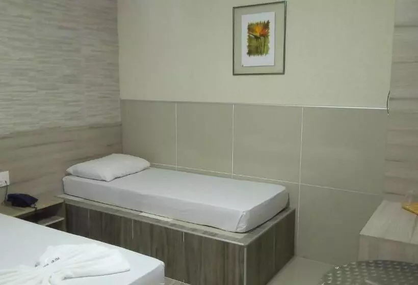 Hotel Uzi Praia