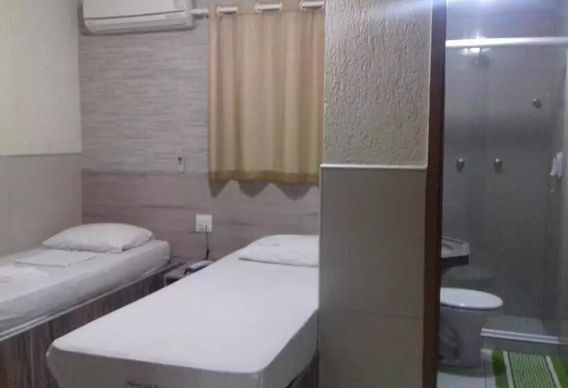 Hotel Uzi Praia