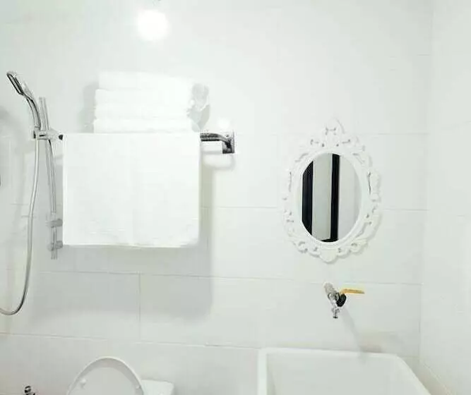 Hotel White Loft