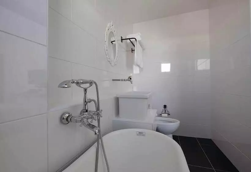 Hotel White Loft