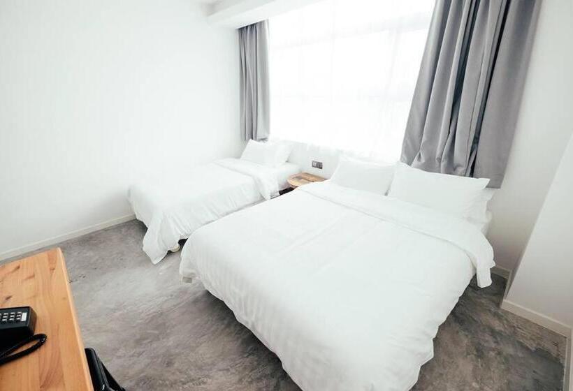 Hotel White Loft