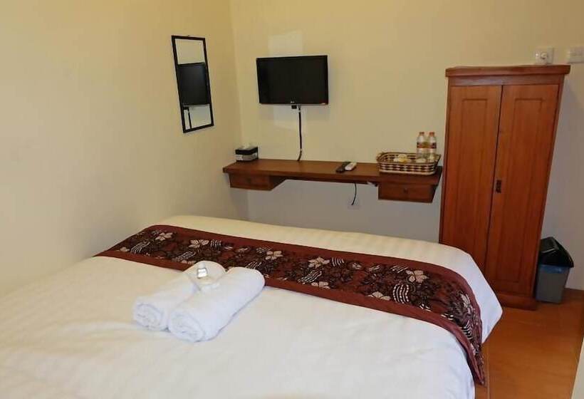 פנסיון Roemah Balewaringin