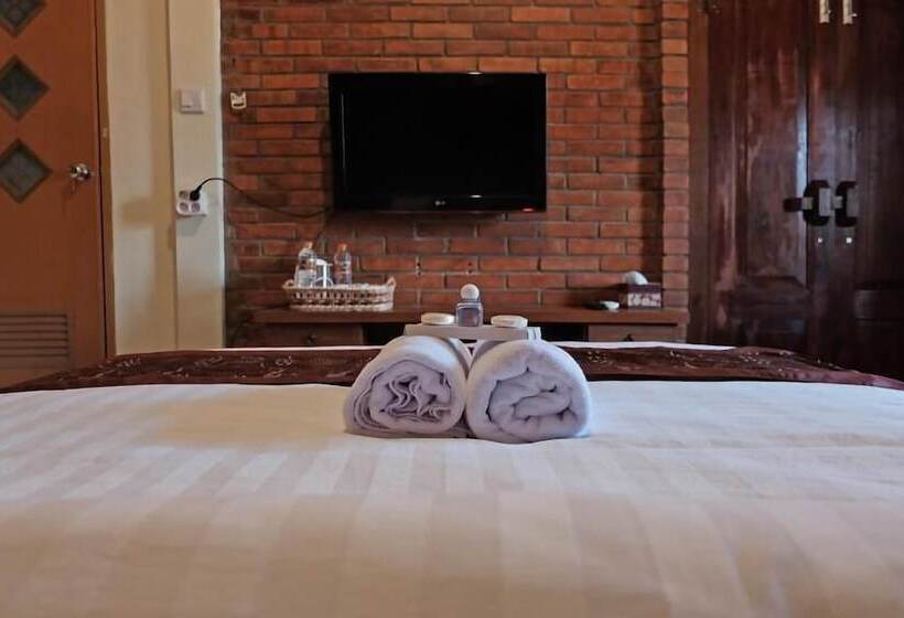 פנסיון Roemah Balewaringin