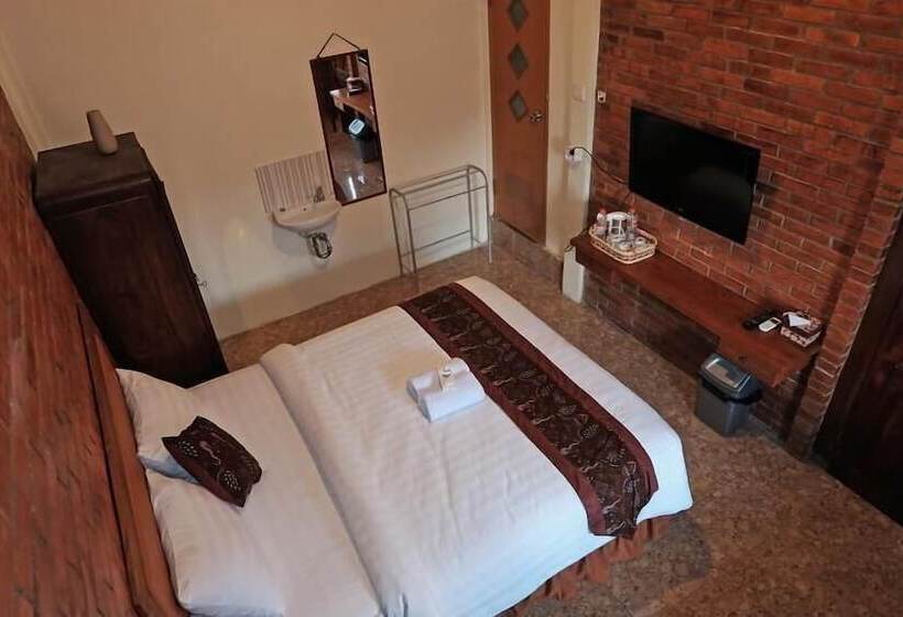 פנסיון Roemah Balewaringin