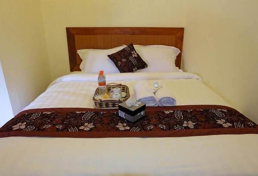 פנסיון Roemah Balewaringin