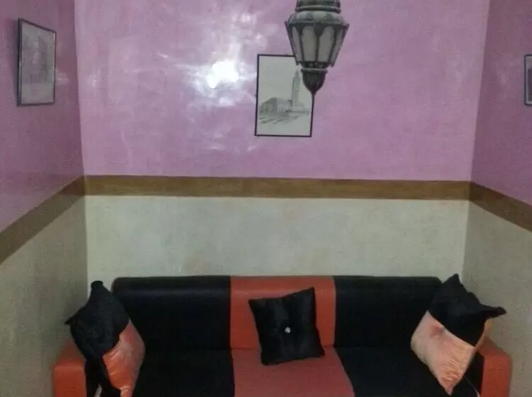Aamiaismajoitus (B&B) Auberge Iminouassif