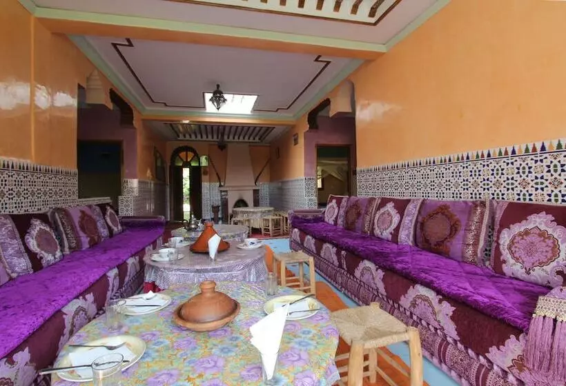 Aamiaismajoitus (B&B) Auberge Iminouassif