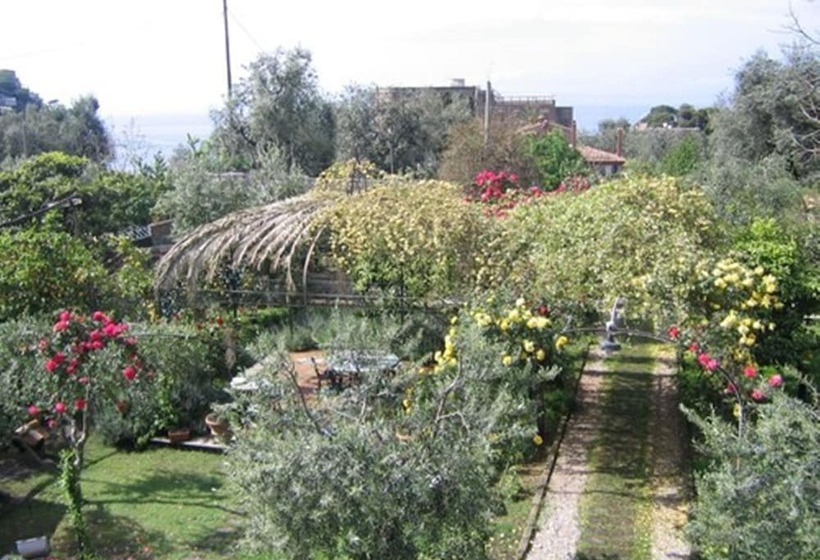 تختخواب و صبحانه Chalet Lidia