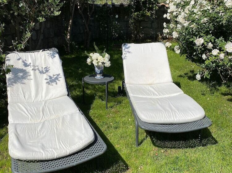 تختخواب و صبحانه Chalet Lidia