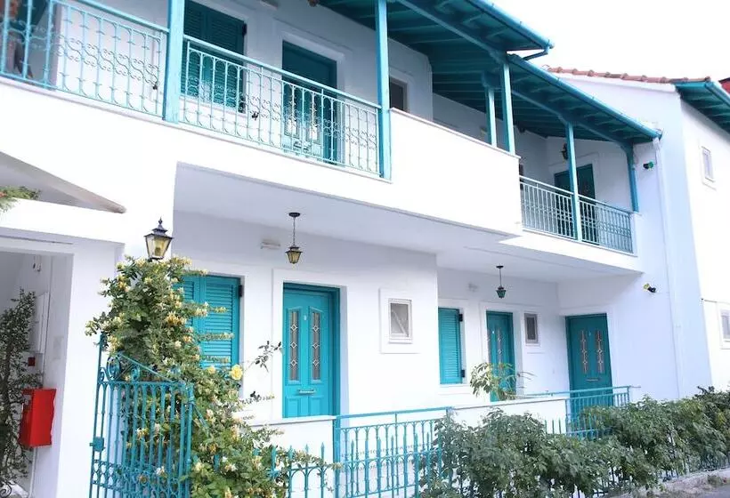 Bella Vista Apartments