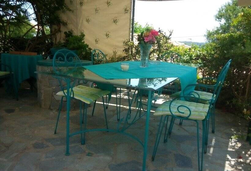 Bella Vista Apartments