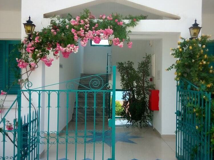 Bella Vista Apartments