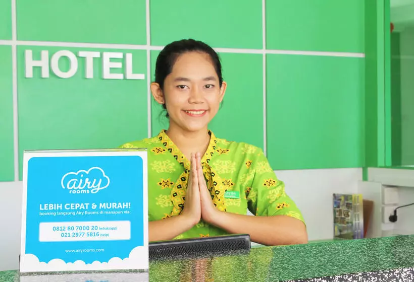 ホテル Airy Greenland Ahmad Yani Batam
