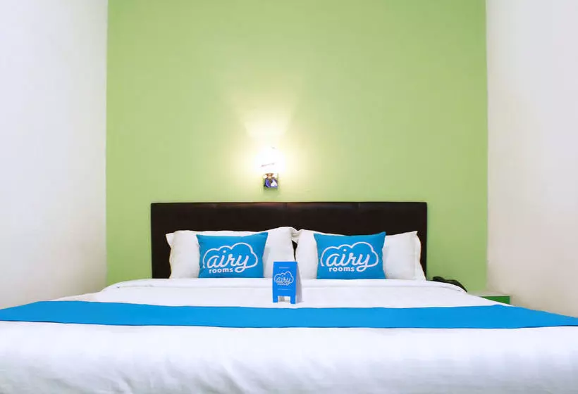 ホテル Airy Greenland Ahmad Yani Batam