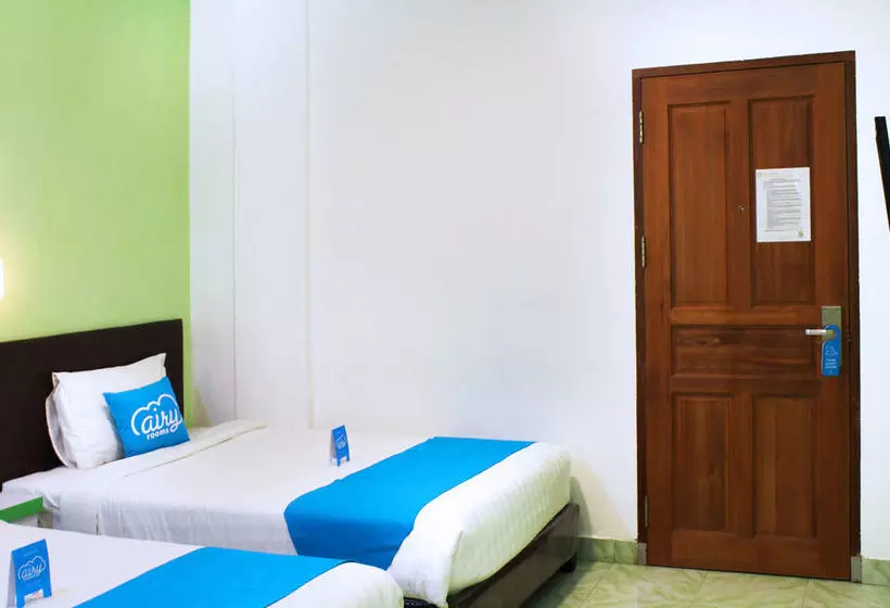 ホテル Airy Greenland Ahmad Yani Batam