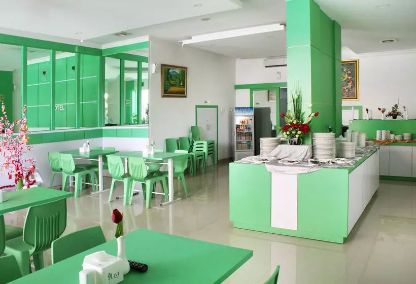 ホテル Airy Greenland Ahmad Yani Batam