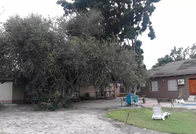 هتل Kesmo Lodge