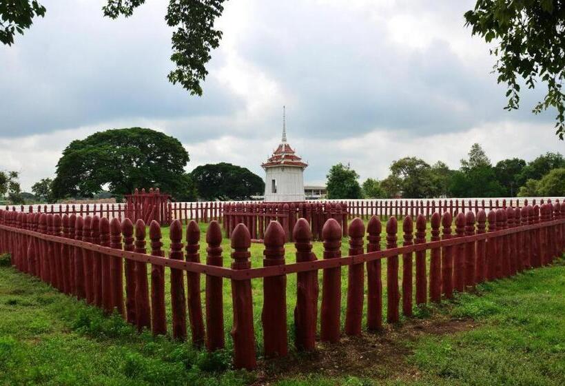 ホテル Silppa Phra Nakhon Si Ayutthaya