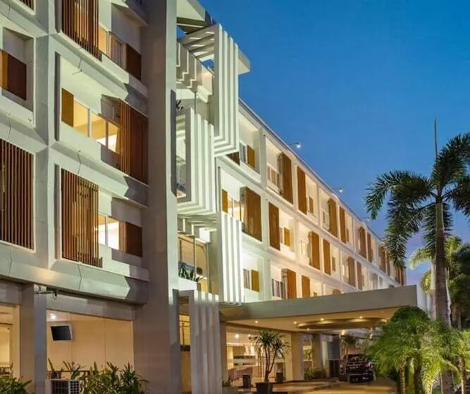 ホテル Swissbelinn Cibitung
