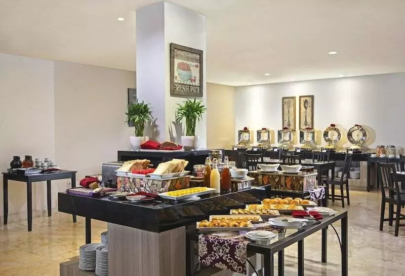 ホテル Swissbelinn Cibitung