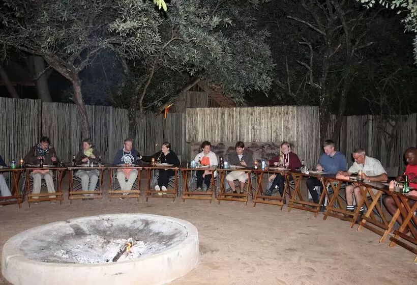 ホテル Thornhill Safari Lodge
