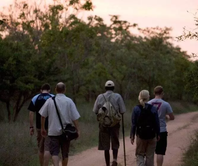 ホテル Thornhill Safari Lodge