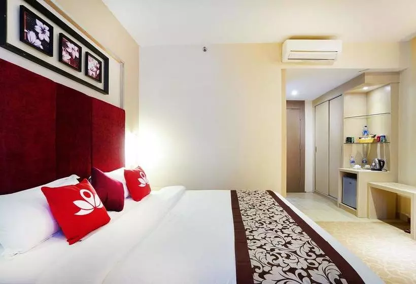 ホテル Zen Rooms Near Bcs Mall Penuin