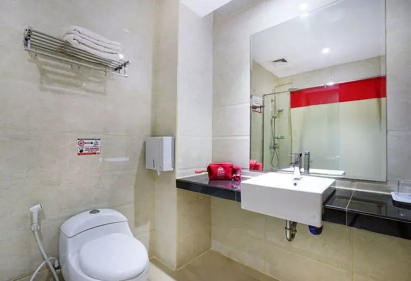 ホテル Zen Rooms Near Bcs Mall Penuin