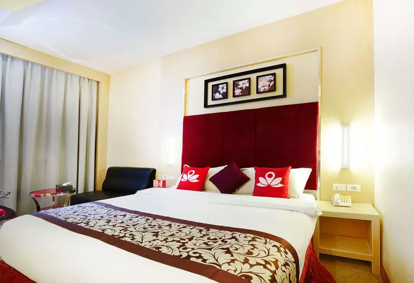 ホテル Zen Rooms Near Bcs Mall Penuin