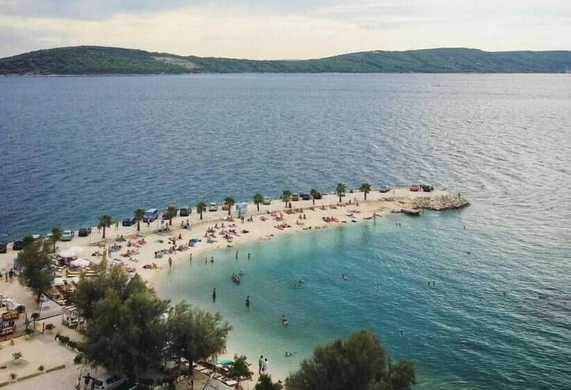 Pensió Apartments Korta