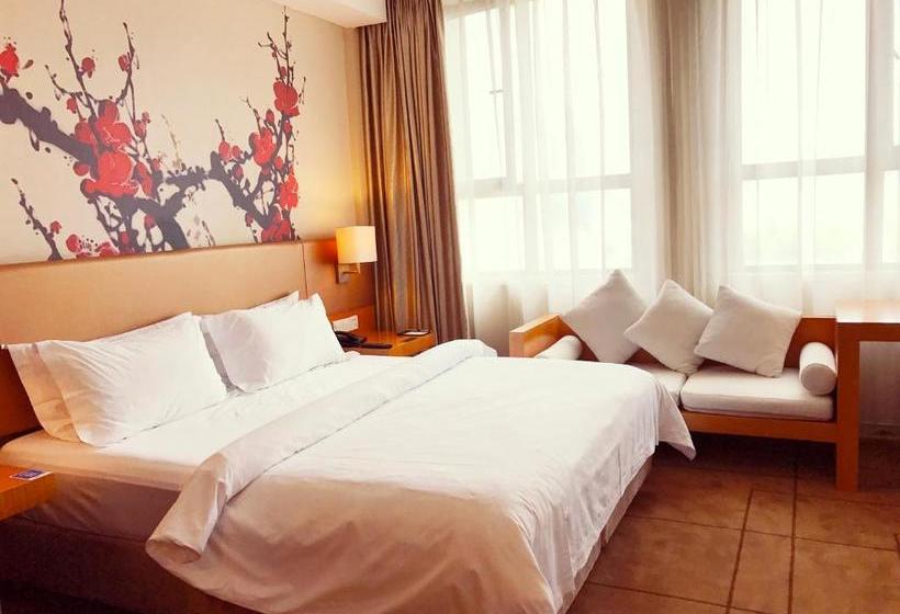Hotel Metropolo, Wuhan, Wanda Residence, Riverside Avenue