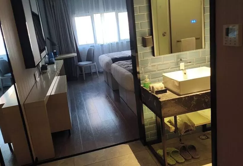 Hotel Echarm