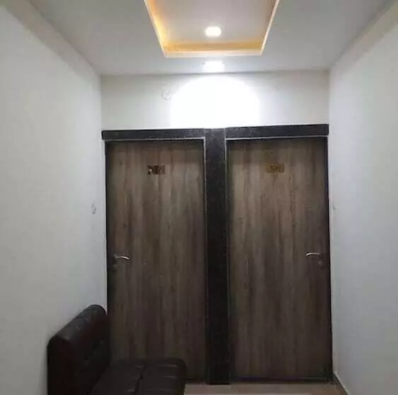 ホテル Goroomgo Galaxy Palace Bareli
