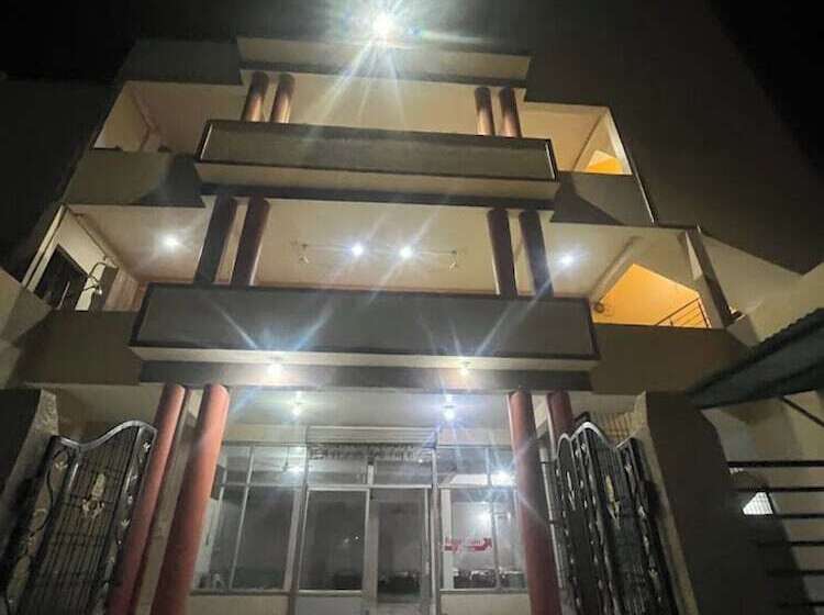 ホテル Goroomgo Galaxy Palace Bareli