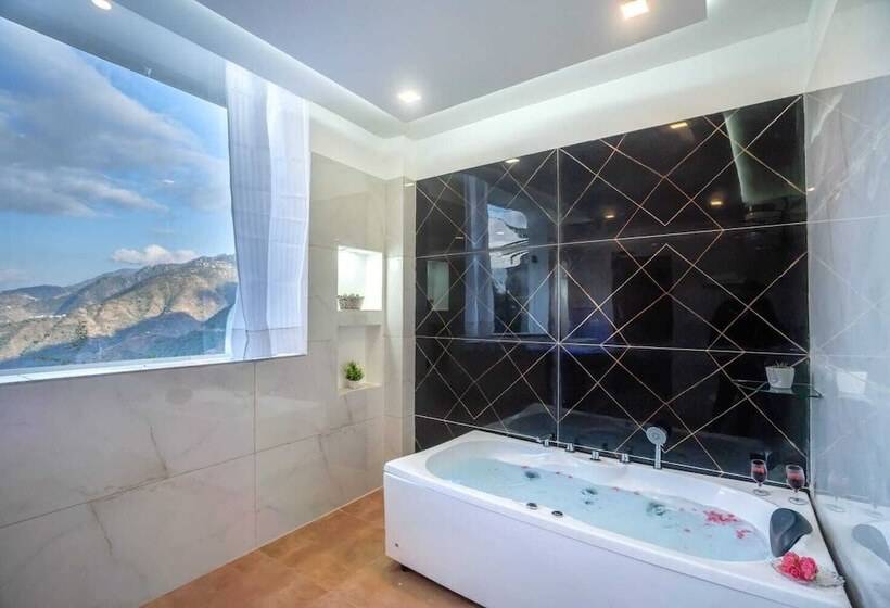 בית מלון כפרי Luxmi Vilas Inn