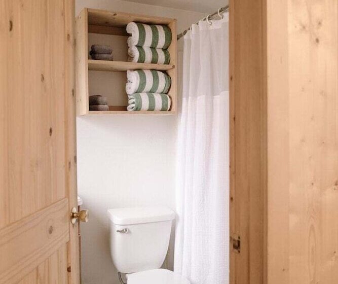 Отель Oak Knoll Studio Unit 5 #2404