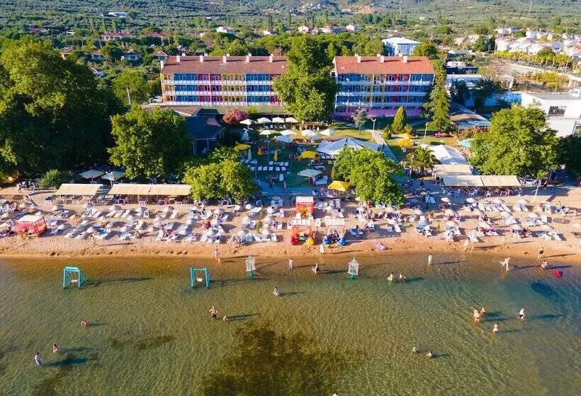 ホテル Yaman Beach