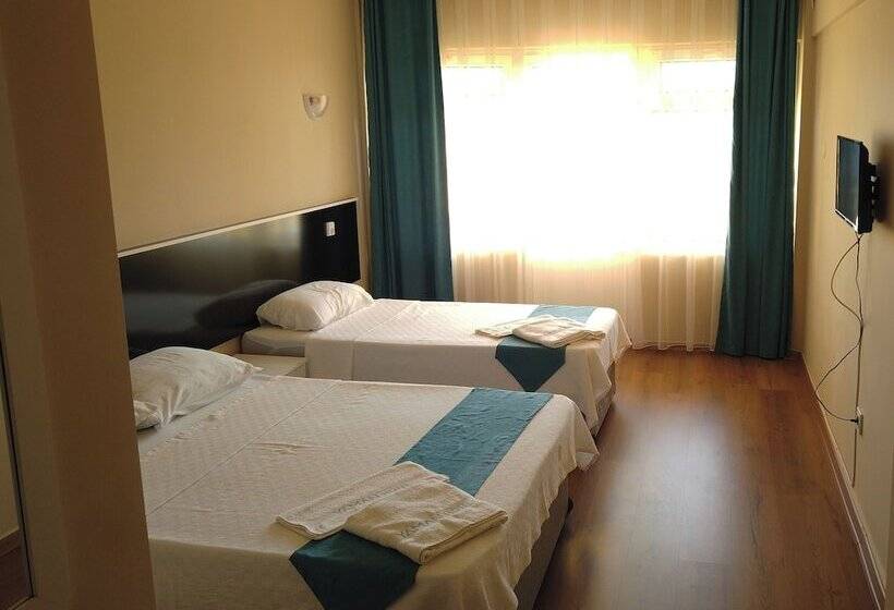 בית מלון כפרי Yaman Beach