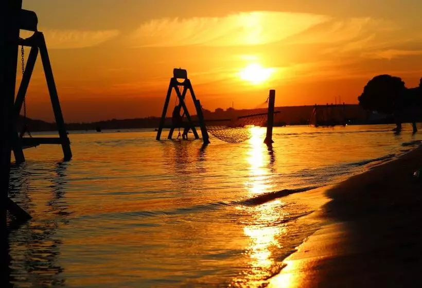 ホテル Yaman Beach