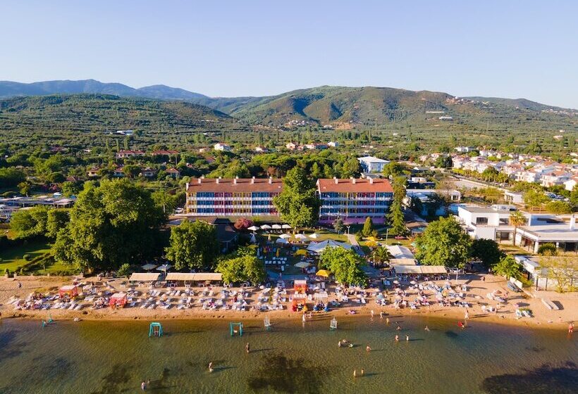 בית מלון כפרי Yaman Beach