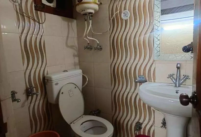 Hotelli Goroomgo Chand Regency Nainital