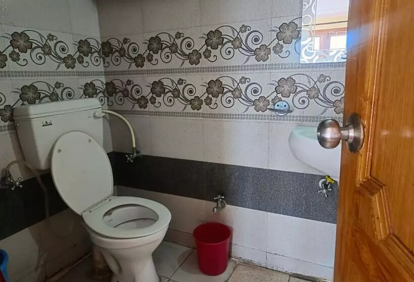 Hotelli Goroomgo Chand Regency Nainital