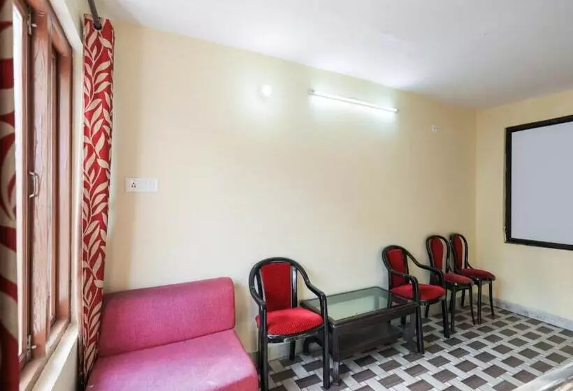 Hotelli Goroomgo Chand Regency Nainital