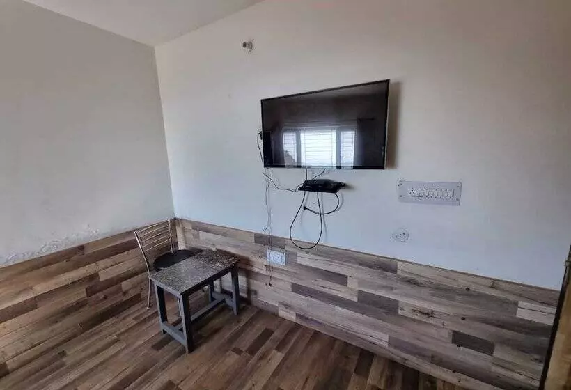 Hotelli Divine Home Stay