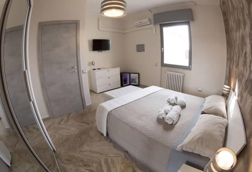 تختخواب و صبحانه Penthouse Station Luxury Apts Le Dimore