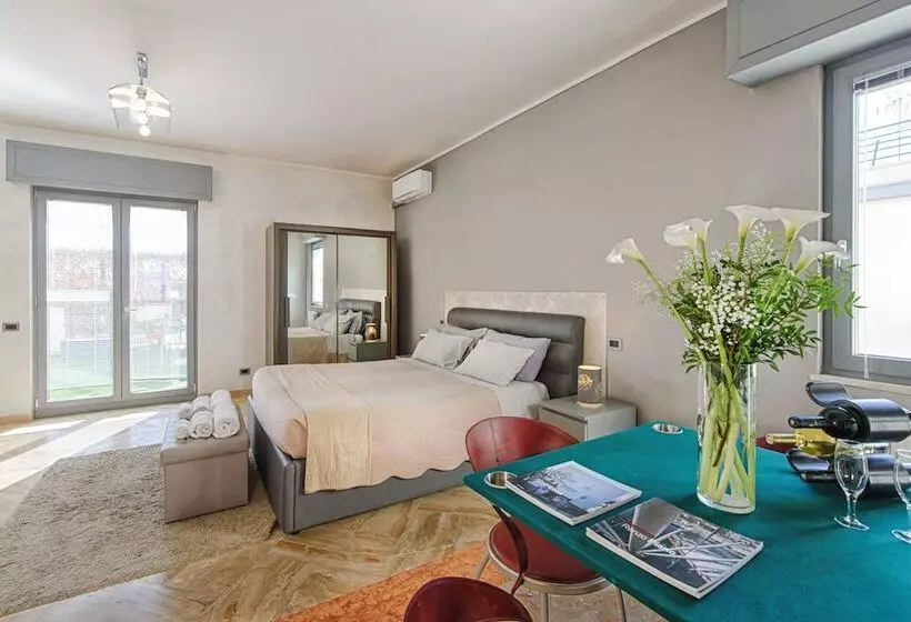 تختخواب و صبحانه Penthouse Station Luxury Apts Le Dimore