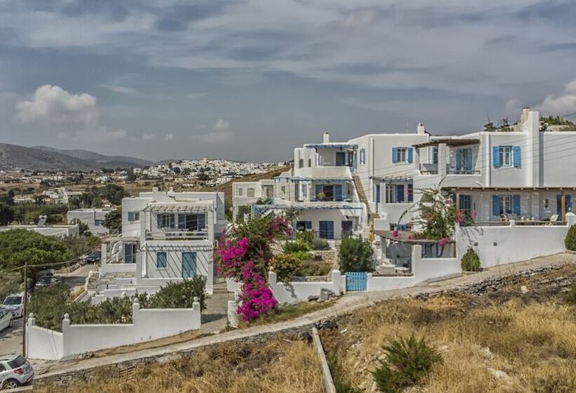 Cleopatra Seaside Homes, Logaras, Paros